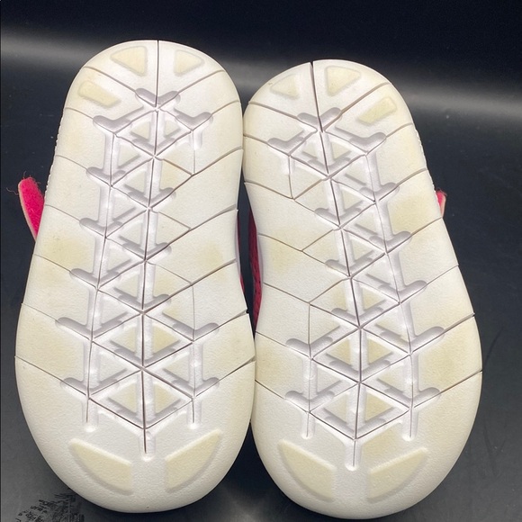 Nike Kids Pink Athletic Shoes Size 4c - Picture 9 of 13